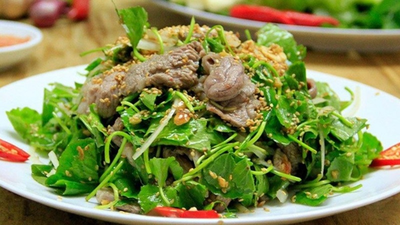 chiem-bao-thay-lam-nom-rau-ma