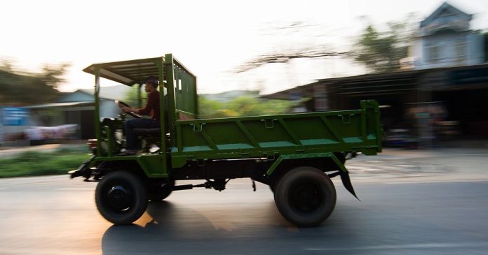 Mơ thấy xe công nông đánh con gì